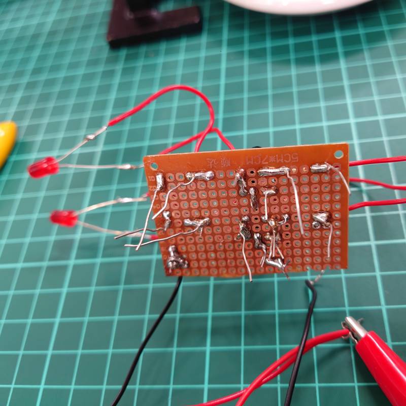 led-osc-build-02.jpg led-osc-build-02.jpg