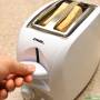 pushing-button-toaster-aid27600-v4-728px-make-toast-step-7-version-2.jpg